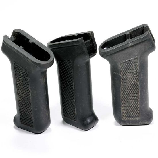 Picture of POLISH BERYL / AKM BLACK PISTOL GRIP USED