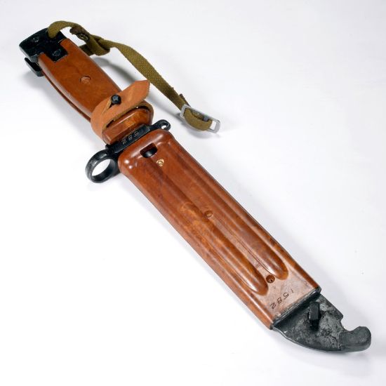 Picture of RUSSIAN TYPE-2 AKM AK74 BAKELITE BAYONET, TULA