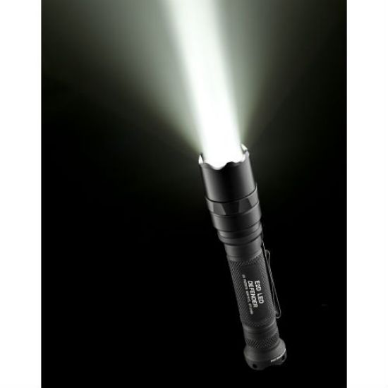 Picture of SUREFIRE E2D LED DEFENDER ULTRA DUAL OUTPUT LED LIGHT