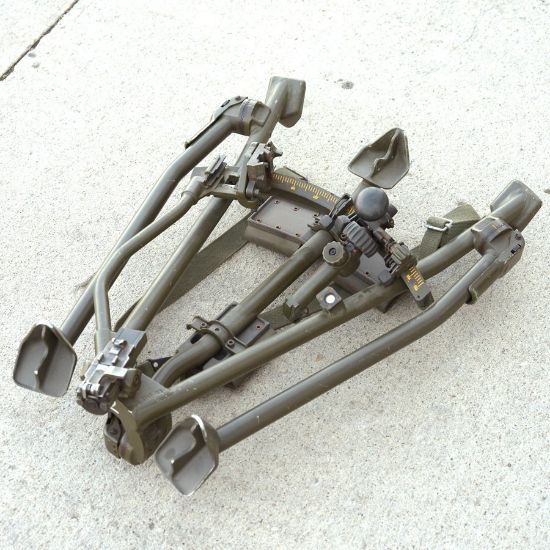 Picture of HK21E HK23E TRIPOD, FIELD MOUNT, MODEL 1102