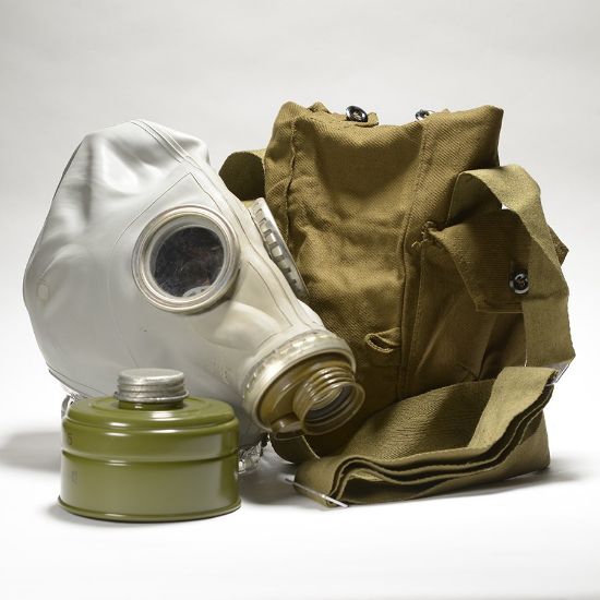 Picture of RUSSIAN GP5 GAS MASK KIT NEW, SOVIET USSR CIVIL GUARD