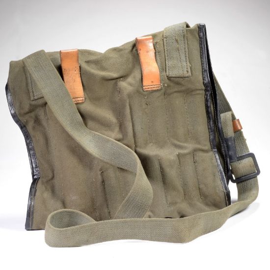 Picture of RUSSIAN 26.5MM FLARE GUN POUCH