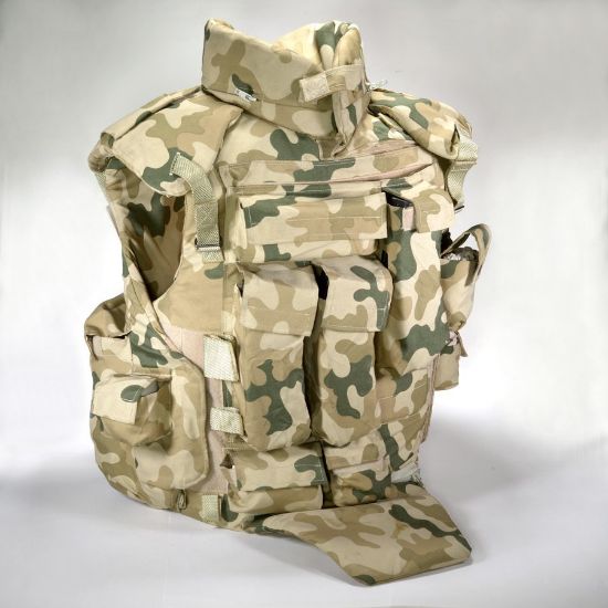 Picture of POLISH DESERT CAMO FLAK VEST WITH TWO STRIKE PLATES, LARGE