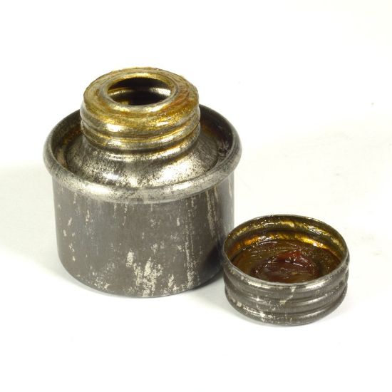 Picture of RUSSIAN OILER FOR CAPTURED GERMAN K98 MAUSERS