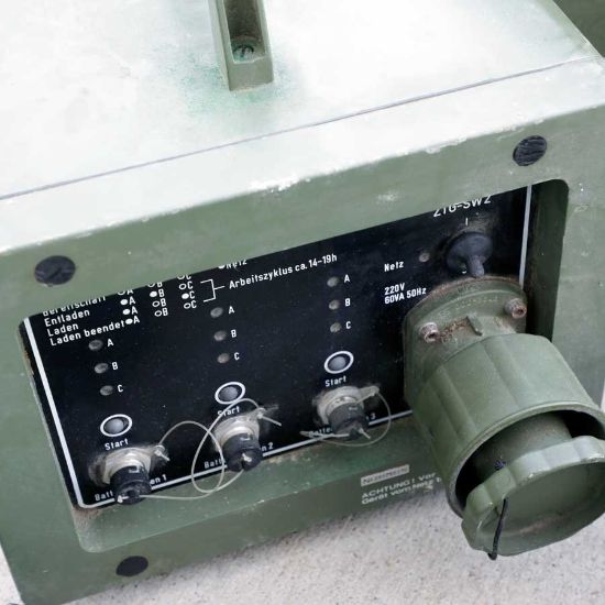 Picture of EAST GERMAN DDR DEPOT LEVEL, MULTI-WEAPON OPTICAL SIGHTING SYSTEM, ARMORERS TOOLS