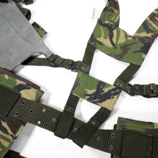 Picture of ROMANIAN CAMO TACTICAL VEST LIKE NEW