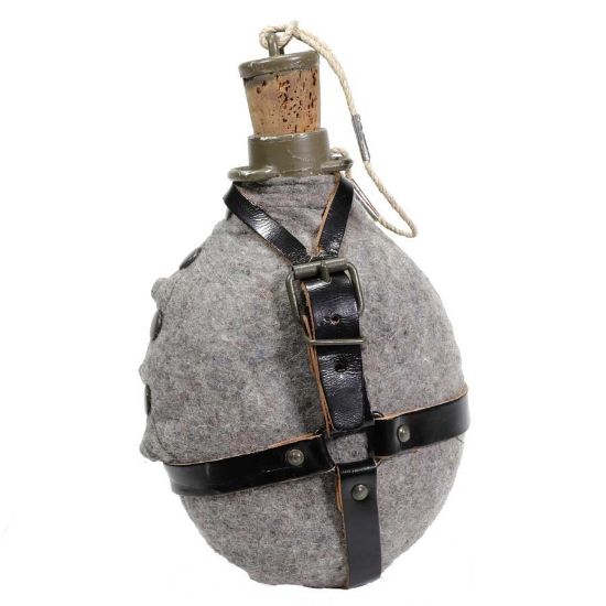 Picture of CZECH M60 CANTEEN KIT, CORRECT FOR USE WITH M10M GAS MASK