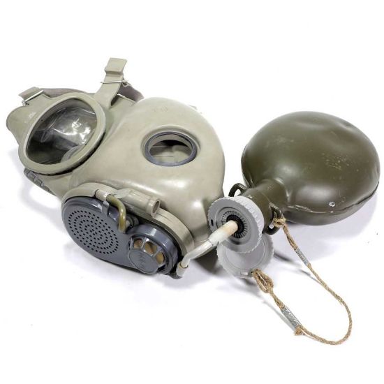 Picture of CZECH M60 CANTEEN KIT, CORRECT FOR USE WITH M10M GAS MASK