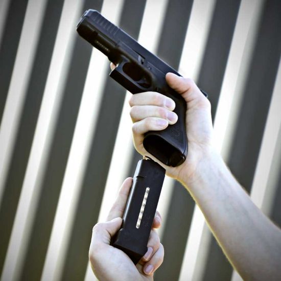 Picture of CASE OF GLOCK 17/34 9MM 19RD WINDOW MAGAZINE WITH PLUS 2 BASEPLATE, AC-UNITY (QTY 100)