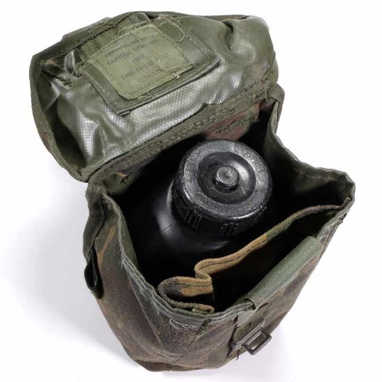 Picture of BRITISH BLACK CANTEEN WITH CAMO POUCH