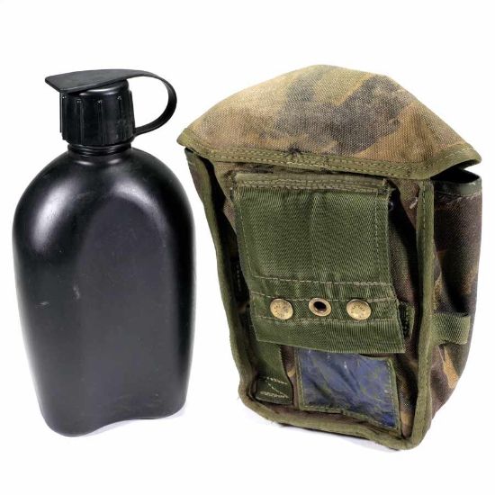 Picture of BRITISH BLACK CANTEEN WITH CAMO POUCH