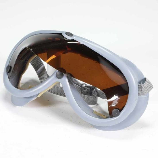 Picture of GERMAN BUNDESWEHR GREY GOGGLES W/ SUN SHADE