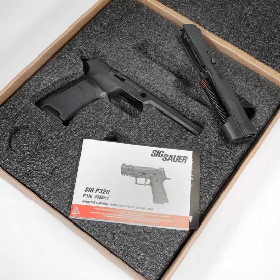 Picture of SIG CALIBER X-CHANGE KIT P320 9MM, BLACK FINISH, ONE 17RD MAG