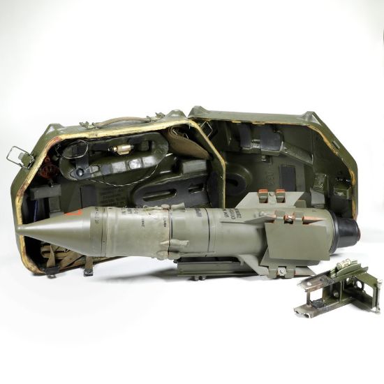 Picture of SUITCASE SAGGER 9M14 MALYUTKA AT-3 INERT MISSILE W/ CASE