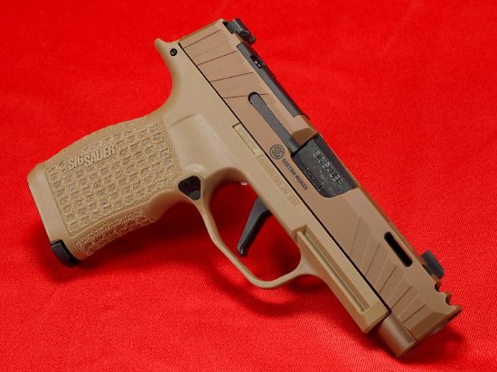 Picture of SIG GRIP MODULE ASSEMBLY, P365XL LXG, LASER ENGRAVED STIPPLING, COYOTE