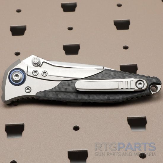 Picture of MICROTECH SOCOM BRAVO MINI S/E FRAME LOCK KNIFE, CARBON FIBER/TITANIUM, 3.4 INCH, 260M-7CFTI