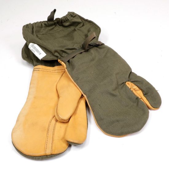 Picture of USGI OD M65 TRIGGER FINGER MITTENS, SIZE MEDIUM