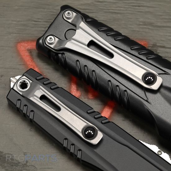 Picture of MICROTECH LUMINARY D/E WITH SUREFIRE STILETTO PRO II KIT, BLACK, 3.56 INCH BLADE, STONEWASH, 1270-10SET