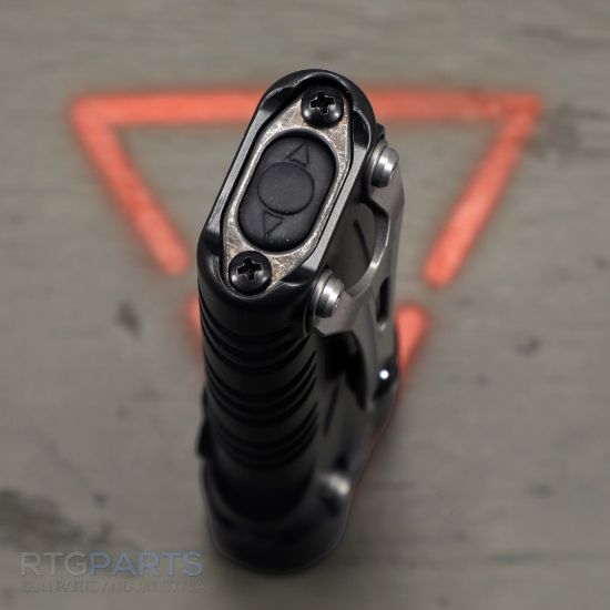 Picture of MICROTECH LUMINARY D/E WITH SUREFIRE STILETTO PRO II KIT, BLACK, 3.56 INCH BLADE, STONEWASH, 1270-10SET