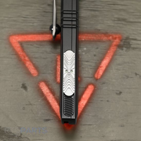 Picture of MICROTECH LUMINARY D/E WITH SUREFIRE STILETTO PRO II KIT, BLACK, 3.56 INCH BLADE, STONEWASH, 1270-10SET