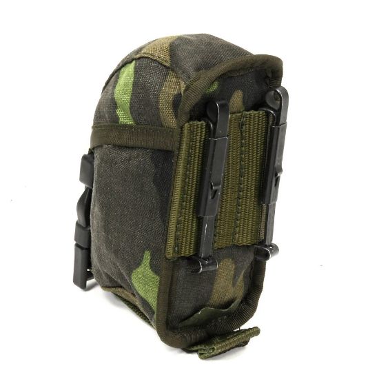 Picture of CZECH FOREST CAMO M95 HAND GRENADE POUCH WITH 2 ALICE CLIPS