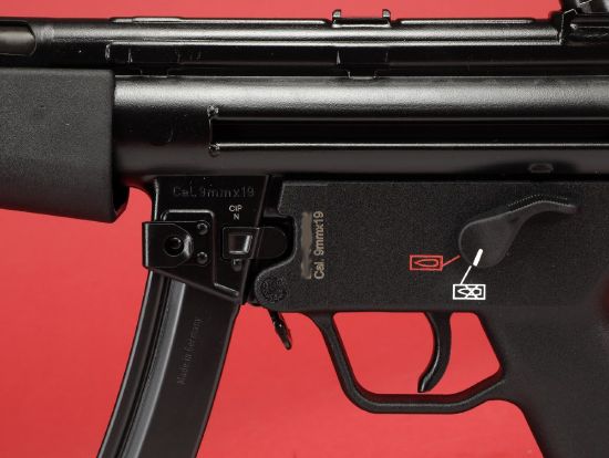 Picture of HK SP5 81000477 NEW IN BOX WITH SB-TACTICAL SIDE FOLDING BRACE