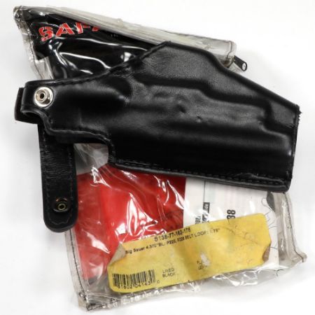 Picture of SAFARILAND LEATHER BELT HOLSTER, 1.75" LOOP, SIG P220 P226, LEFT HAND, NOS