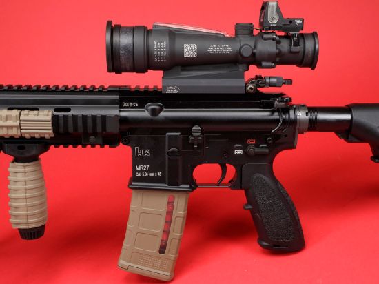 Picture of HK LIMITED EDITION M27 DEPLOYMENT KIT 81000930 W/ TRIJICON, KAC, HARRIS, NEW IN BOX