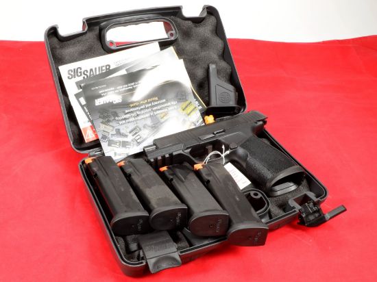 Picture of SIG SAUER P365 XMACRO TACOPS, 4X17RD MAGS, PERFECT CARRY GUN