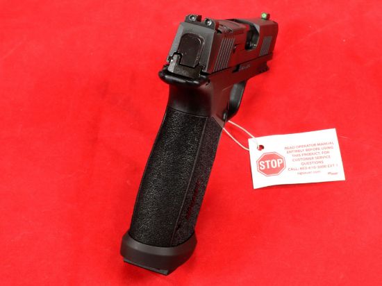 Picture of SIG SAUER P365 XMACRO TACOPS, 4X17RD MAGS, PERFECT CARRY GUN