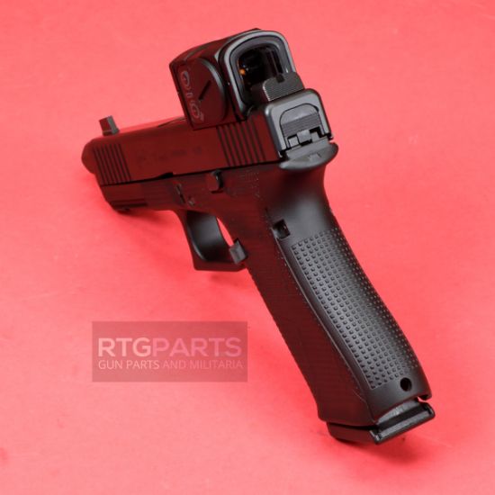 Picture of GLOCK 17CK GEN5 9MM W/ AIMPOINT ACRO, SR SIGHTS, 2-BARRELS, 3X17RD MAGS