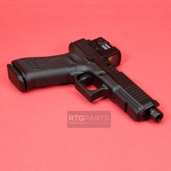 Picture of GLOCK 17CK GEN5 9MM W/ AIMPOINT ACRO, SR SIGHTS, 2-BARRELS, 3X17RD MAGS