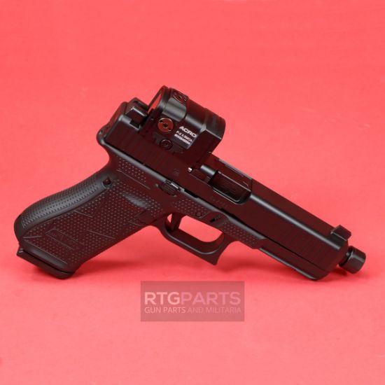 Picture of GLOCK 17CK GEN5 9MM W/ AIMPOINT ACRO, SR SIGHTS, 2-BARRELS, 3X17RD MAGS