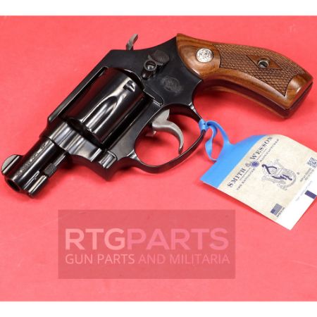 Smith & Wesson, Model 36 Classic, Double Action, Metal Frame Revolver, J-Frame, 38 Special +P, 1.88" Barrel, Carbon Steel, Blued Finish, Wood Grips, Fixed Sights, 5 Rounds, No Internal Lock, 022188900408, FFL-SW-14076, RTG Parts