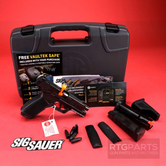 Picture of SIG SAUER P365 XMACRO 3.7" 9MM W/ FREE VAULTEK, 3X17RD MAGS