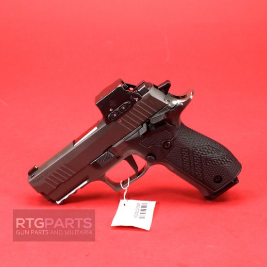 Picture of SIG SAUER P226 X-CARRY LEGION 9MM 3.8" GRAY SAO 3-18RD ROMEO X