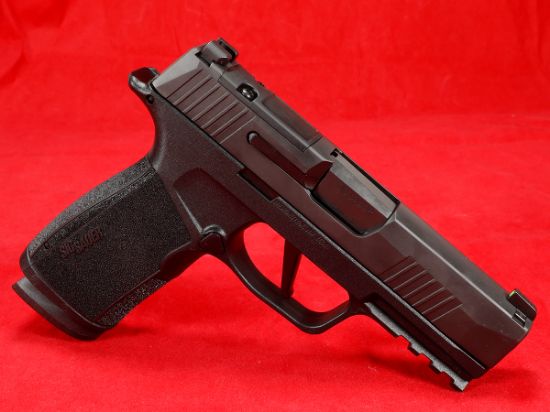 Sig Sauer, P365, XMacro, Striker Fired, Semi-automatic, Polymer Framed Pistol, Sub-Compact, 9MM, 3.7" Barrel, Nitron Finish, Black, XRAY3 Day/Night Sights, Optic Ready, 2x17rd Magazines, X-Macro, 798681671205, FFL-365XCA-9-BXR3, RTG Parts