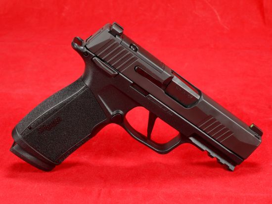 Sig Sauer, P365, XMacro, Striker Fired, Semi-automatic, Polymer Framed Pistol, Sub-Compact, 9MM, 3.7" Barrel, Nitron Finish, Black, XRAY3 Day/Night Sights, Optic Ready, Manual Safety, 2x17rd Magazines, X-Macro, 798681672707, 365XCA-9-BXR3-MS, RTG Parts