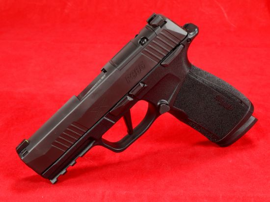 Sig Sauer, P365, XMacro, Striker Fired, Semi-automatic, Polymer Framed Pistol, Sub-Compact, 9MM, 3.7" Barrel, Nitron Finish, Black, XRAY3 Day/Night Sights, Optic Ready, Manual Safety, 2x17rd Magazines, X-Macro, 798681672707, 365XCA-9-BXR3-MS, RTG Parts