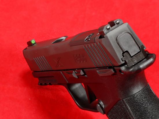 Sig Sauer, P365, XMacro, Striker Fired, Semi-automatic, Polymer Framed Pistol, Sub-Compact, 9MM, 3.7" Barrel, Nitron Finish, Black, XRAY3 Day/Night Sights, Optic Ready, Manual Safety, 2x17rd Magazines, X-Macro, 798681672707, 365XCA-9-BXR3-MS, RTG Parts