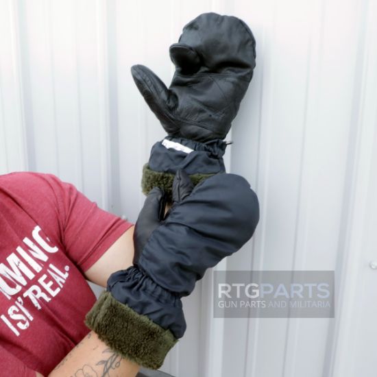 Picture of SWISS MITTENS WITH LEATHER PALM AND TRIGGER FINGER