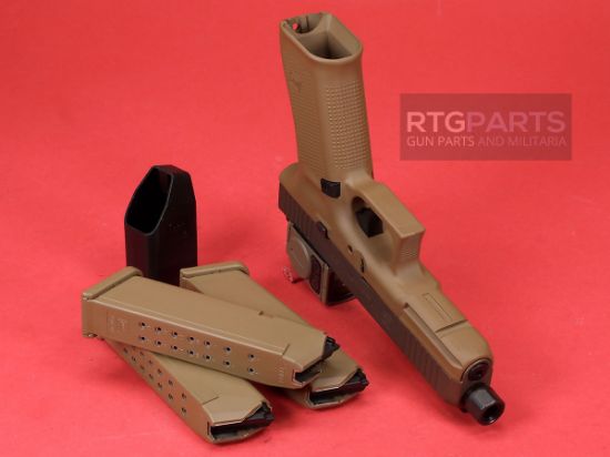 Picture of GLOCK 17CK GEN5 FDE 9MM W/ AIMPOINT ACRO, SR SIGHTS, 2-BARRELS, 3X17RD MAGS