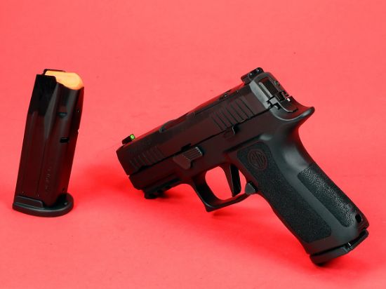 Sig Sauer, P320XC, X-Compact, Striker Fired, Semi-automatic, Polymer Frame Pistol, 9MM, 3.6" Barrel, Nitron Finish, Black, Modular X Grip, XRAY3 Night Sights, XSeries Flat Trigger, Optics Ready w/ R2 Base Plate, Two 15rd Magazines, 798681691722, 320XC-9-BXR3-RXX, RTG Parts