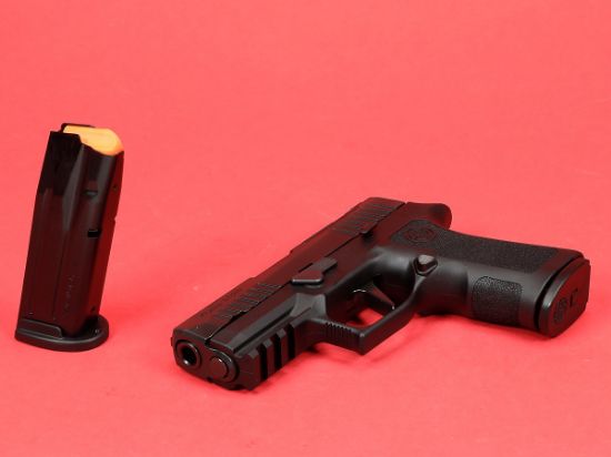 Sig Sauer, P320XC, X-Compact, Striker Fired, Semi-automatic, Polymer Frame Pistol, 9MM, 3.6" Barrel, Nitron Finish, Black, Modular X Grip, XRAY3 Night Sights, XSeries Flat Trigger, Optics Ready w/ R2 Base Plate, Two 15rd Magazines, 798681691722, 320XC-9-BXR3-RXX, RTG Parts