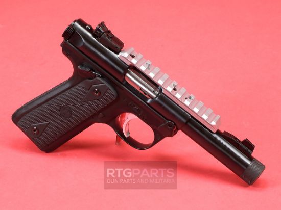 Picture of RUGER MARK IV 22/45 22LR 4.4" BLACK OPTICS READY 2XMAGS