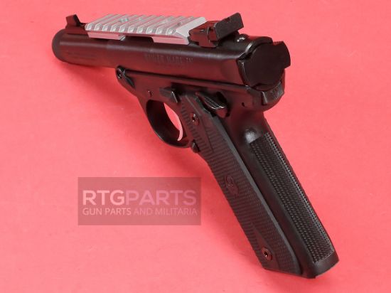 Picture of RUGER MARK IV 22/45 22LR 4.4" BLACK OPTICS READY 2XMAGS