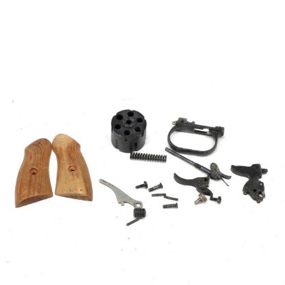 Picture of GERMAN STARTER PISTOL PARTS KIT