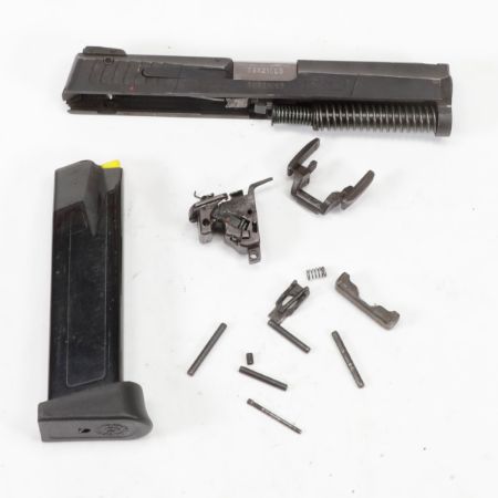 Picture of TAURUS PT24/7 G2 9MM PARTS KIT WITH MAG