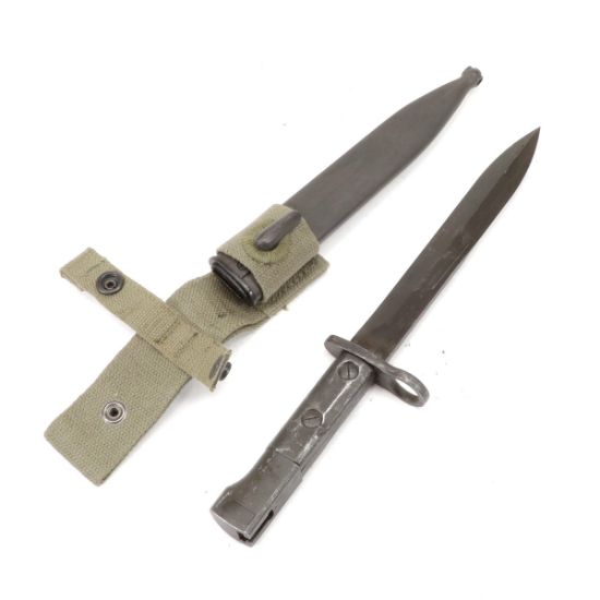 Picture of UZI BAYONET WITH SCABBARD AND FROG
