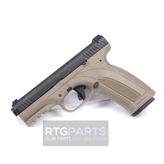 Picture of CARACAL ENHANCED F 9MM, 3-DOT SIGHTS, TAN, 18RD